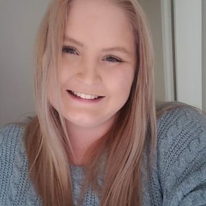 Meet your Posher, Lydia